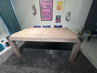 Dinning table extendable x 12