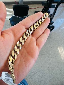 Bracelet