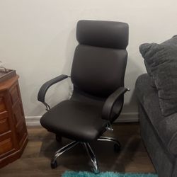 Office chair dark brown 