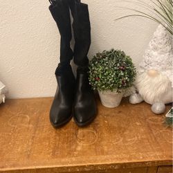 Black Tall Boots 
