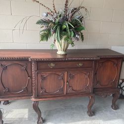 Refinish & Varnish Vintage Furniture 
