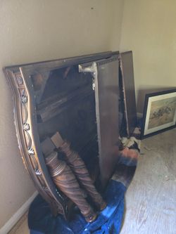 Beautiful table heavy wood with 6 chairs