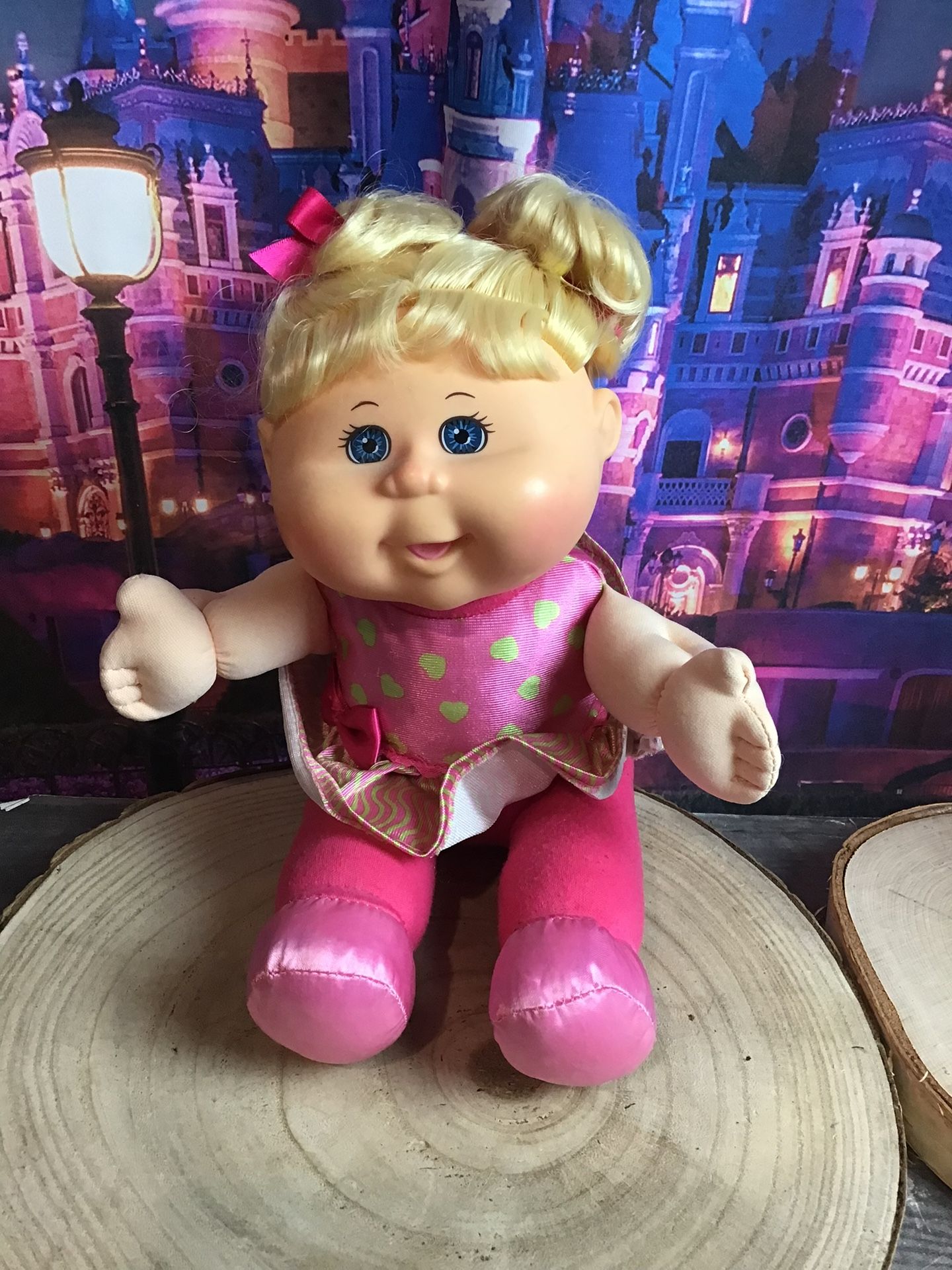 Cabbage Patch Kids Sittin Pretty 2016 Blonde Hair / Blue Eyes Doll