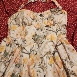 Nuevo  Bestido  XL.  Pero LE QUEDA Aun L