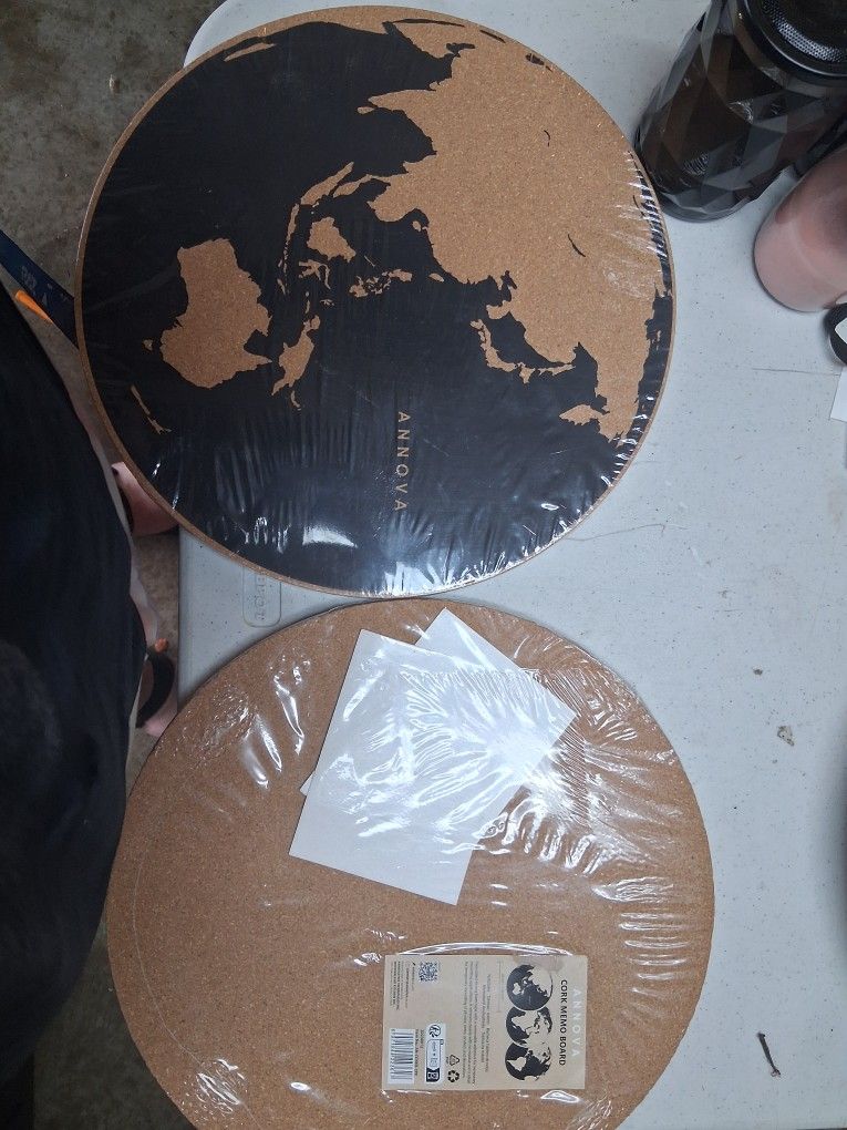 Annova World Cork Board