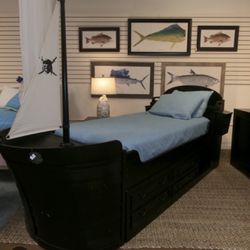 Disney’s Pirate’s Of The Caribbean Twin Bed