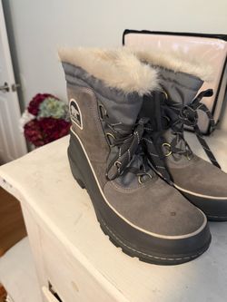 Sorel tivoli short boots