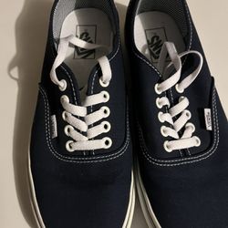 Classic navy Vans Shoes