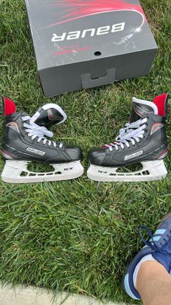 Ice skates hockey