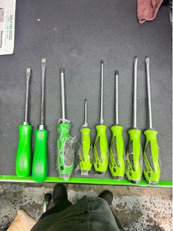 Matco screwdrivers (8)