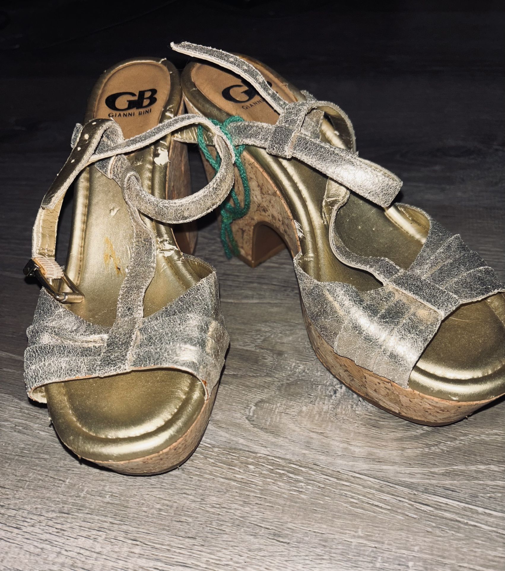 Women’s Gold Strappy GIANNI BINI Cork Wedge Sandal Heels, 👠 Tag Size 8.5M US