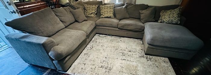 Large Gray Fabric Sectional Sofa with Chaise
