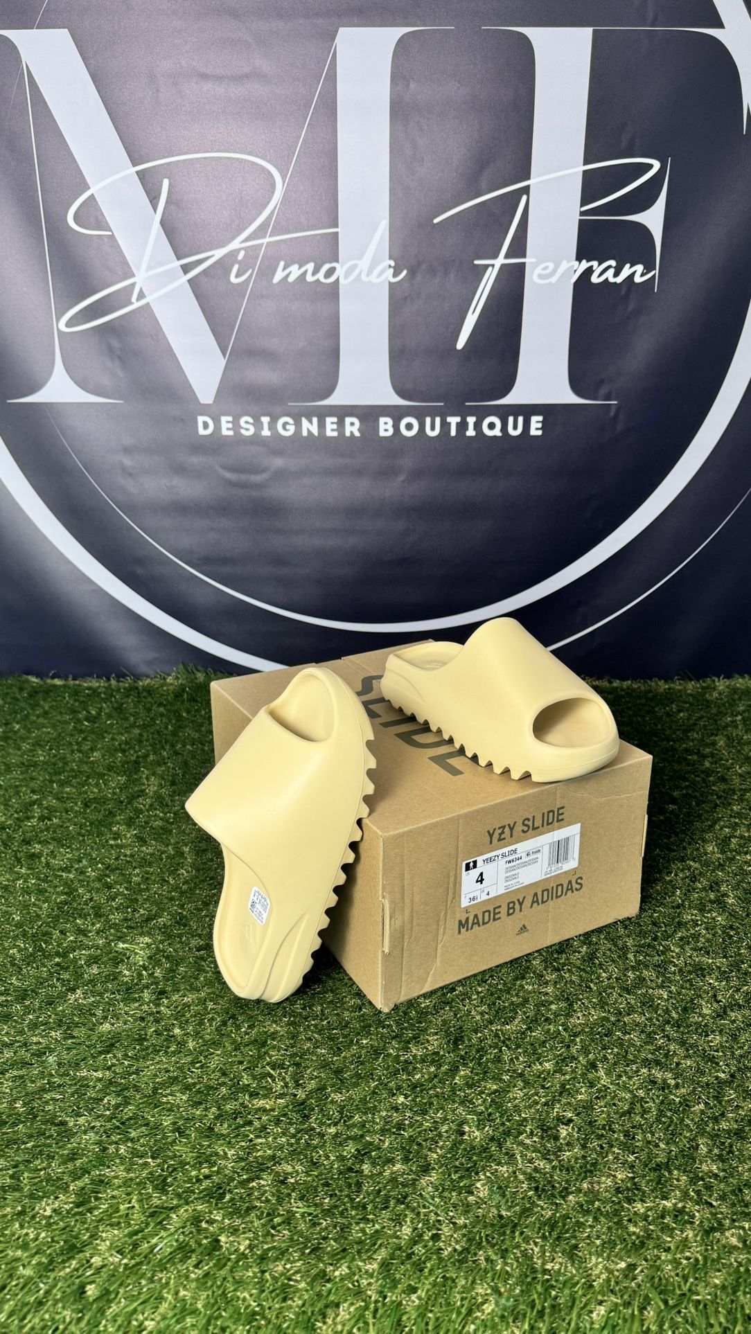 Adidas Yeezy Slides Dessert Sand size 4 Brand New In Box 📦