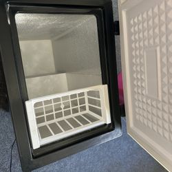 Hanai Black Table Top Mini Fridge Compact Single Door Freestanding