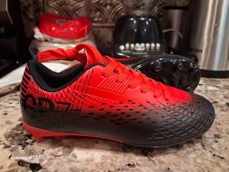 Soccer cleats us size 4youth