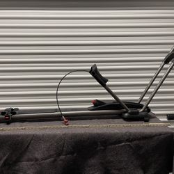 Yakima front loader roof top bike rack