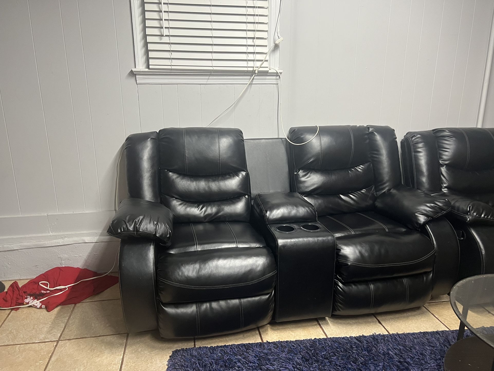 Set of 2 Leather Couches