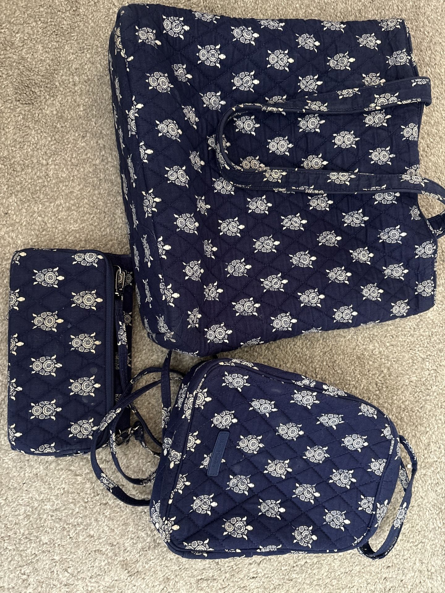 Vera Bradley Tote Bag, Lunch Bag, Wallet And Umbrella 