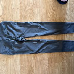 Brand New Size Small Gray Contour Booty Lift Leggings