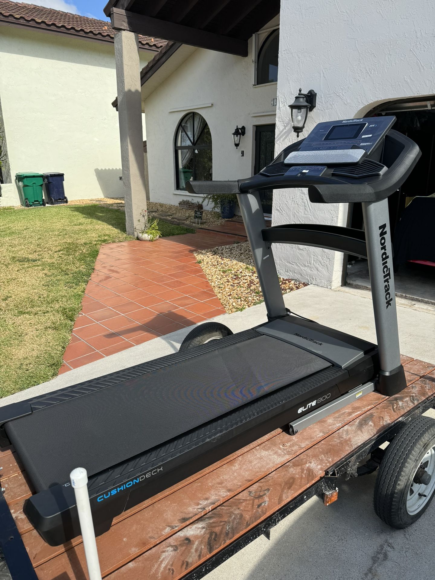 treadmill Nordictrack  Elite 900