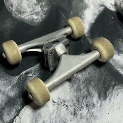 Bullet Skateboard Trucks W/ Wheels And Bearings 