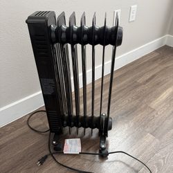 1500 W Portable Oil Filled Radiator -Black Unit - No Remote