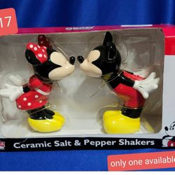 Mickey And Minnie Mouse Salt And Pepper Shakers