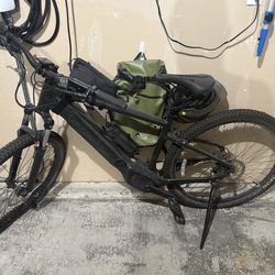 Specialized Turbo Tero 3.0 Mountain E-BIKE