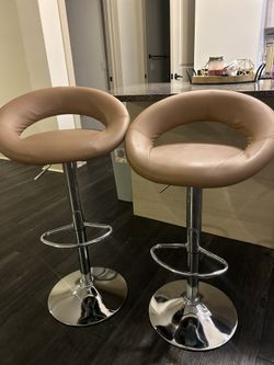 Luxury Tan/Brown Bar Stools