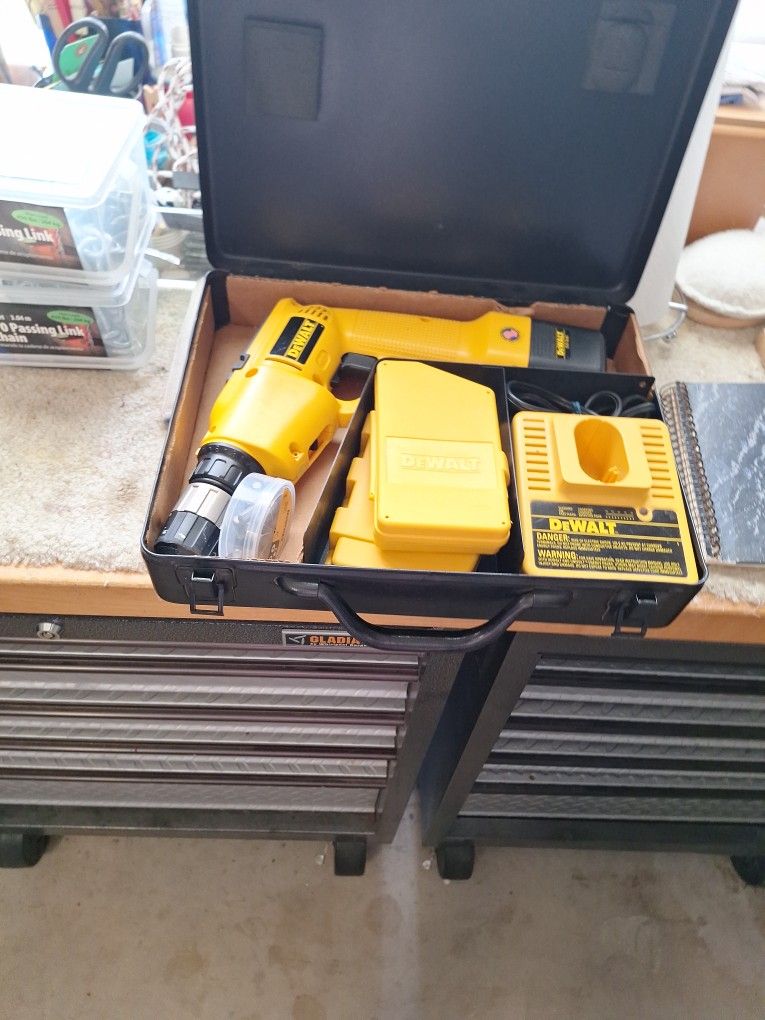 Dewalt