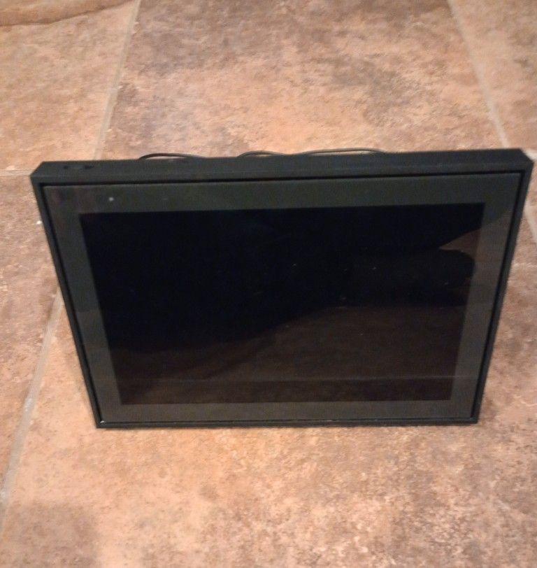 Meta Facebook Portal Plus