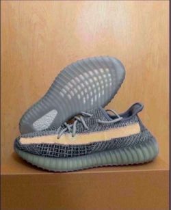 Adidas Yeezy Boost 350 V2 Ash Blue GY7657 Size 11 Brand New