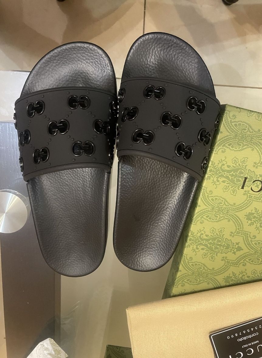 Gucci Slides