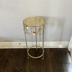 Metal plant stand- 11D” x24”H