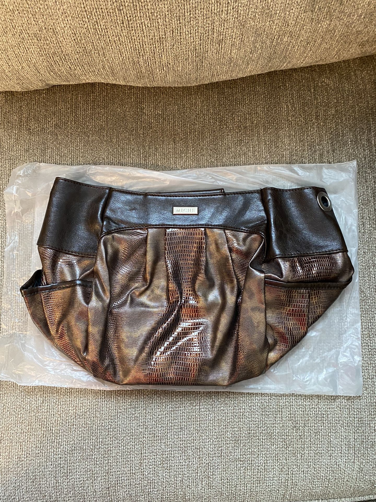 Miche Demi Base Handbag and Shells