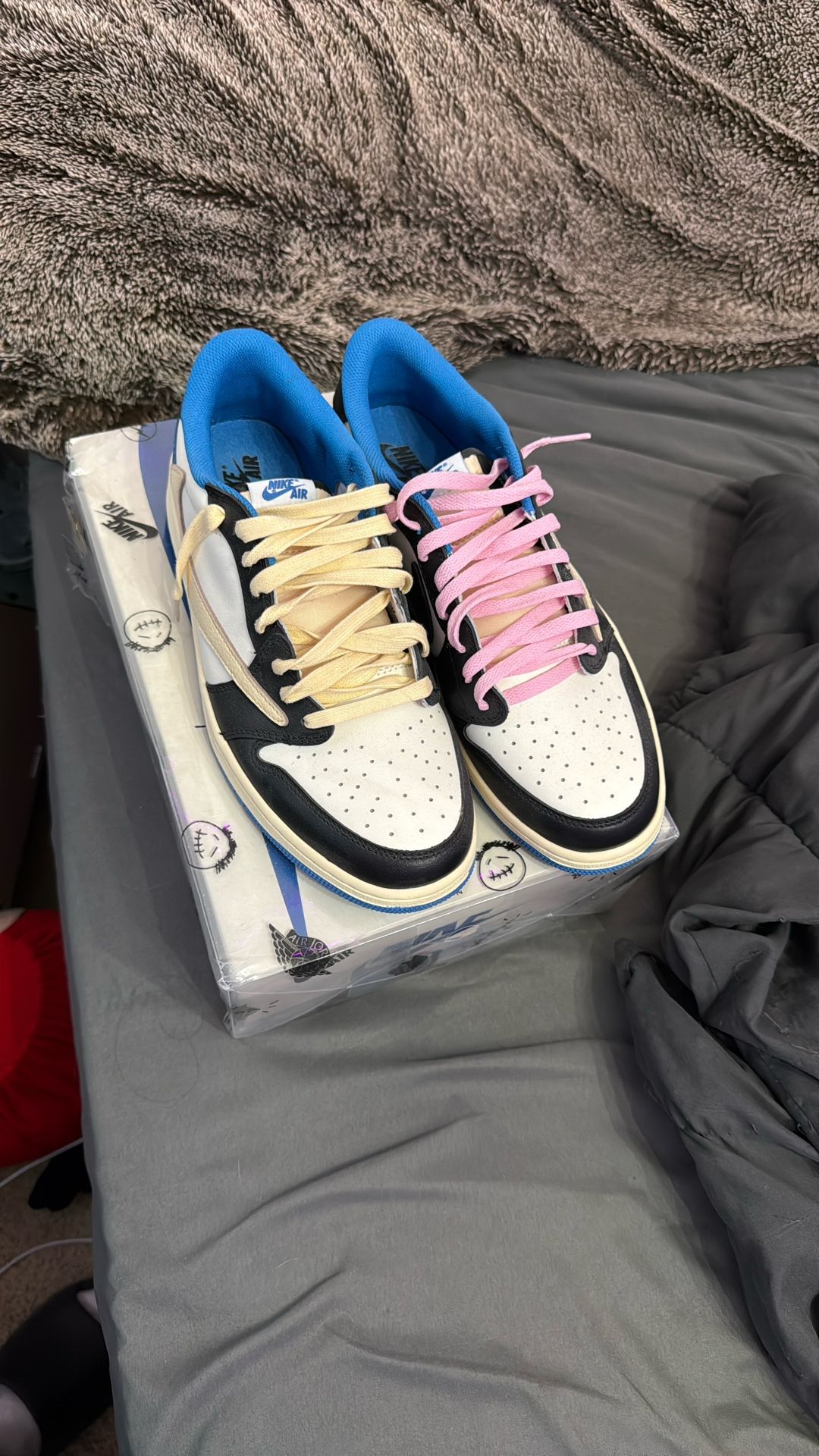 Travis Scott Fragment Jordan 1 Low