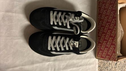 Vans Super Lowpro size 7.5