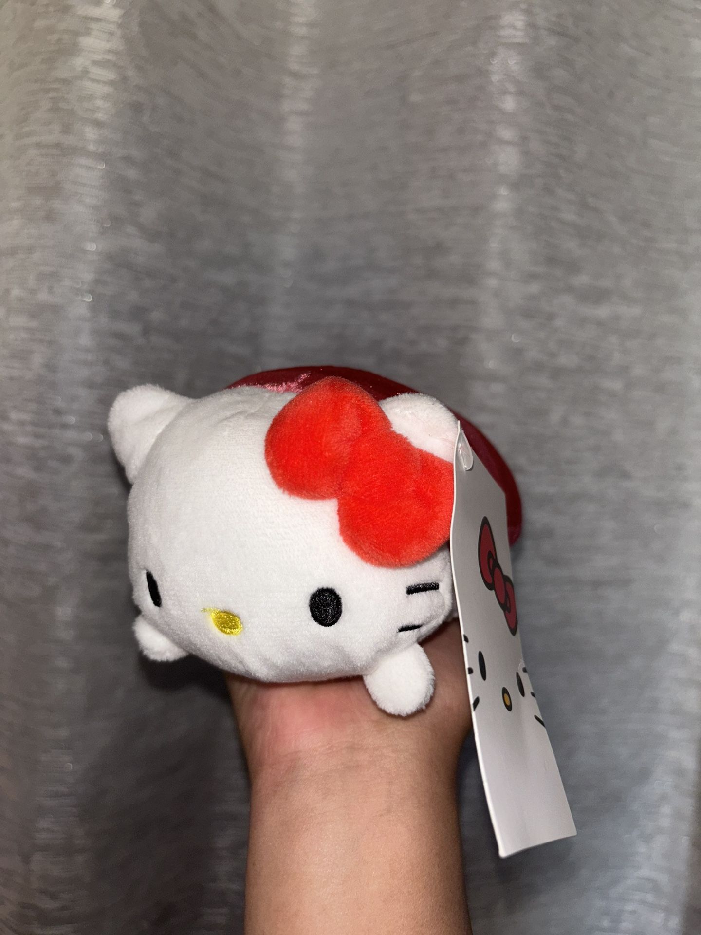 ๐ฃ Hello Kitty Sushi Plushie
