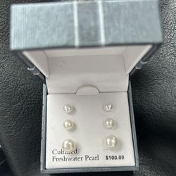 REDUCED!! - Pearl Earrings In Decorative Box - Brand New