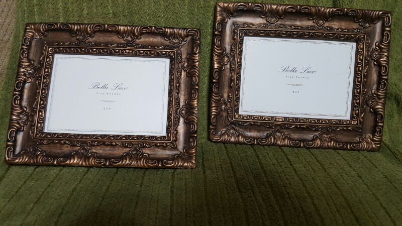 (2) 5X7 BELLA LUX FINE FRAMES