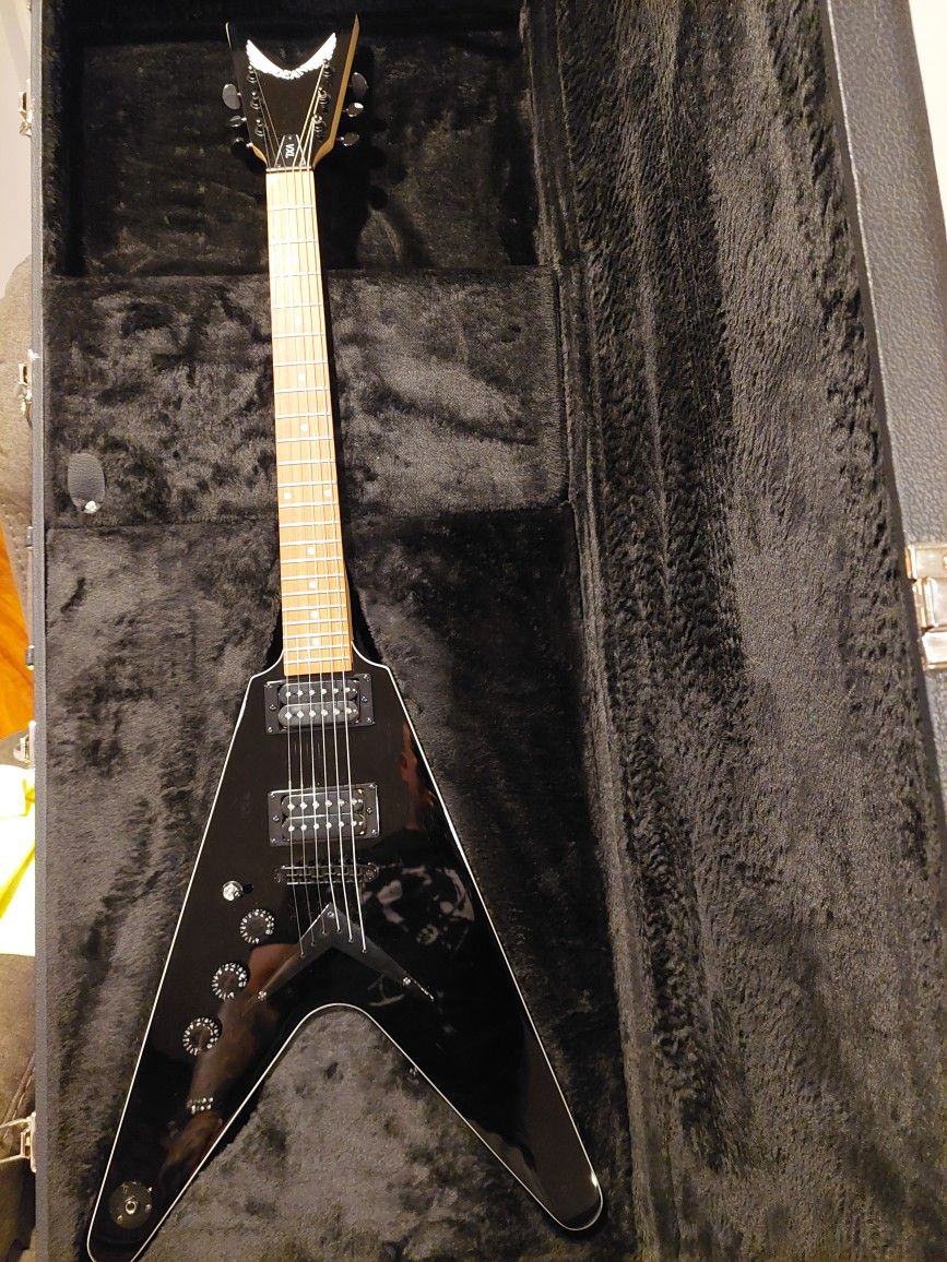 Left handed Dean VX guitar