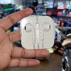 Wired Earbuds Perfect For Back To School