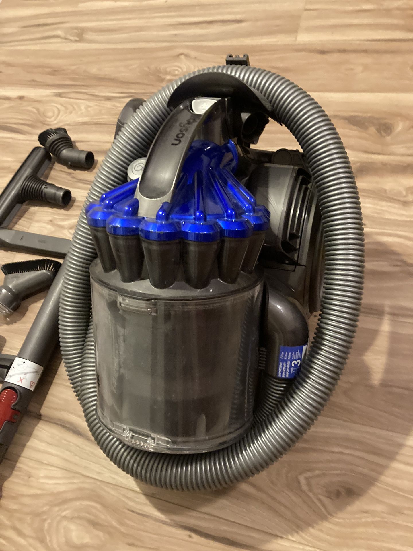DYSON DC26 MULTI FLOOR COMPACT CANISTER VACUUM CLEANER
