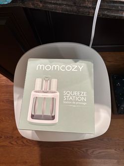 Momcozy squeeze station