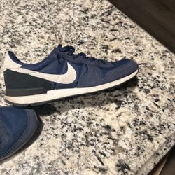 Nike Men’s Internationalist Navy