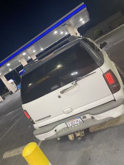 2006 Saburban For Parts