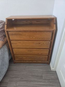 Chest of drawers