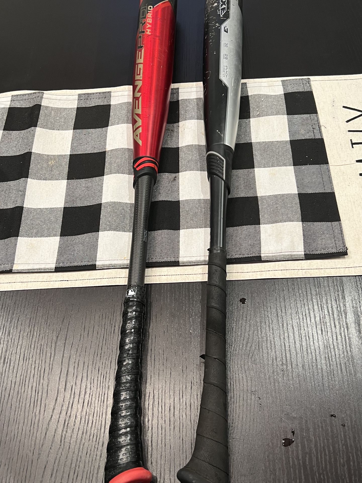 2022 axe avenger pro with the power handle 2019 axe elite Both bbcor bats 2 piece