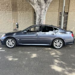 Infiniti M35