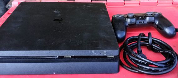 Mint cond. PS 4